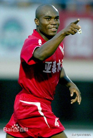 浜氭嘲瓒崇悆鍥涘摜,浜氬お鍥涘摜