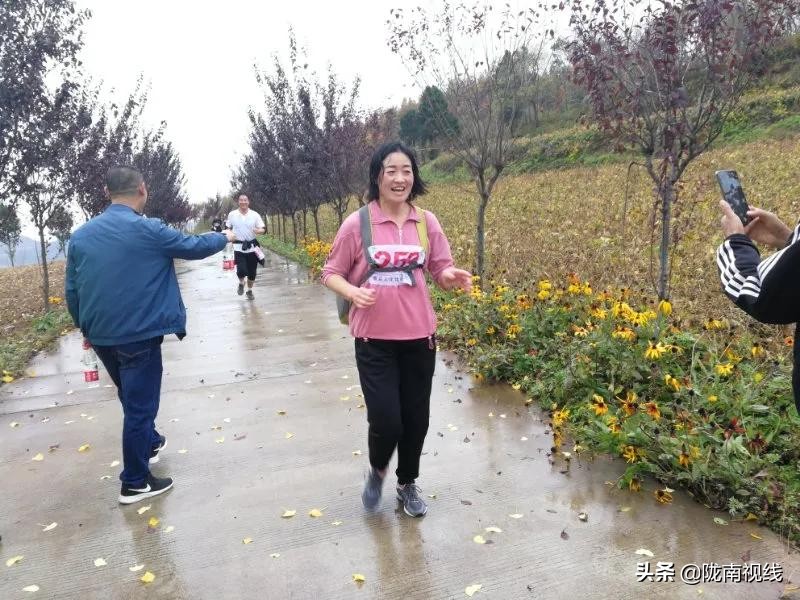 闄囧崡椋庡摜璧勮,椋庡摜寰掓鐩存挱