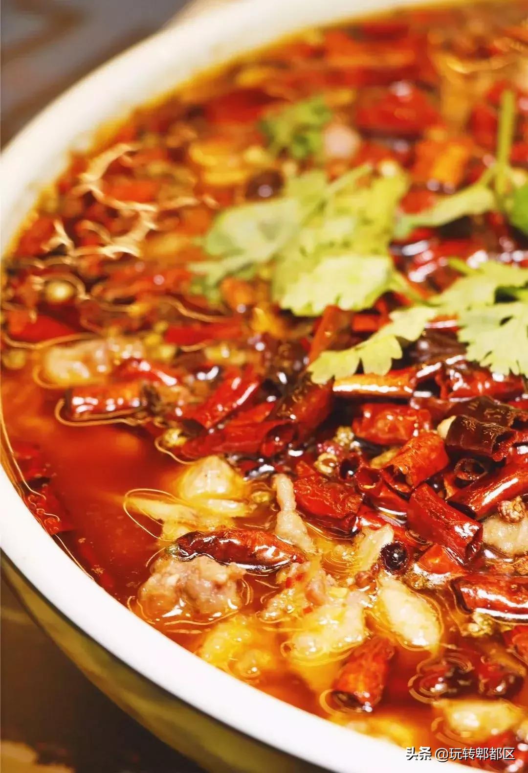 坐标蜀都万达！一口秒穿金庸世界的江湖菜！泼辣到肾上腺素狂飙