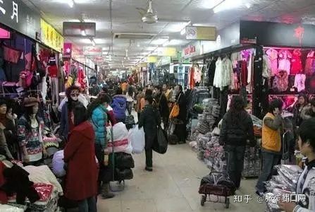 沧州服装批发市场哪个最大和便宜,广州服装服装批发市场
