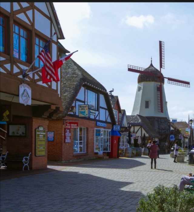 美国加州丹麦小镇,美国加州西雅图小镇