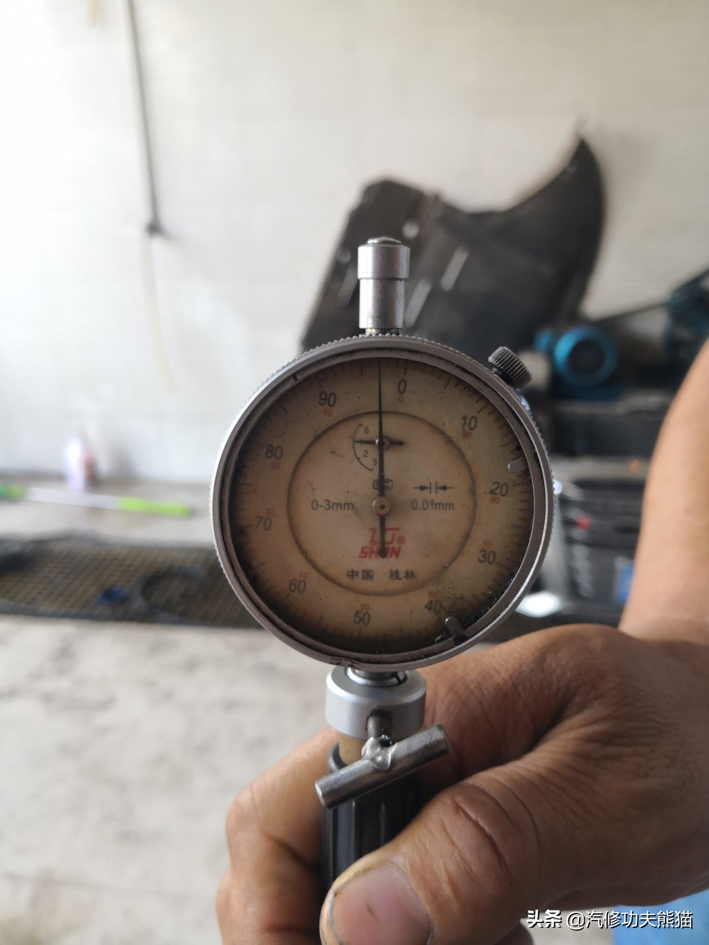 如何检测奥迪三代ea888是否烧机油,大众三代ea888发动机机油灯报警