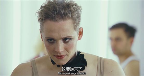 最适合躲在被子里看的电影,适合躲在被子里面看的电影