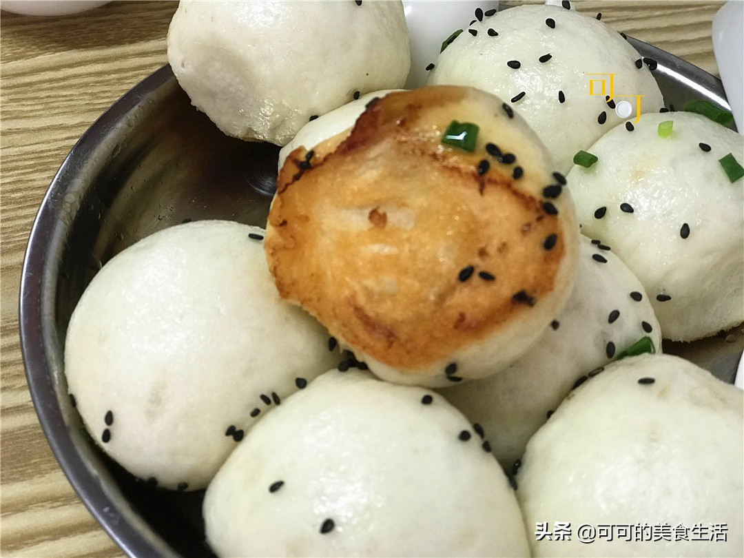 夫妻俩去菜场买菜,两口子去菜市场买鱼