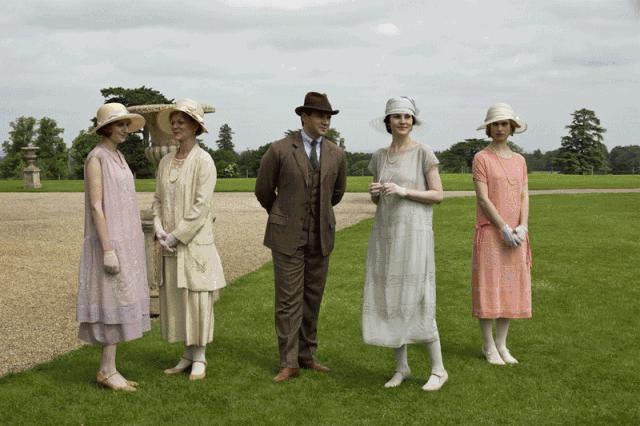 90后北服小姐俩联手创立了一个少女心爆棚的女装品牌