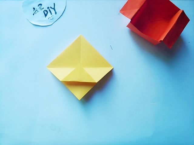 纸箱折纸恐龙全身的方法,简单纸箱做坦克折纸教程