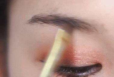 如何画比较妖艳的眼妆,初学者怎么画又纯又欲的眼妆