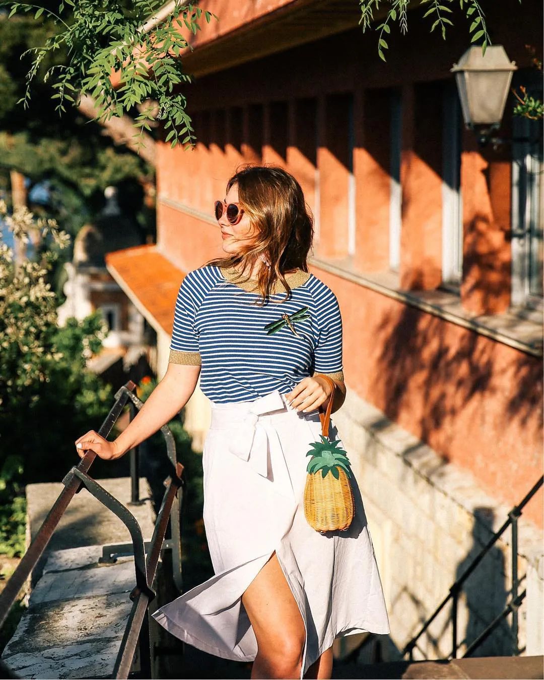 大胸妹子再也不用害怕夏天了，这份指南请收好