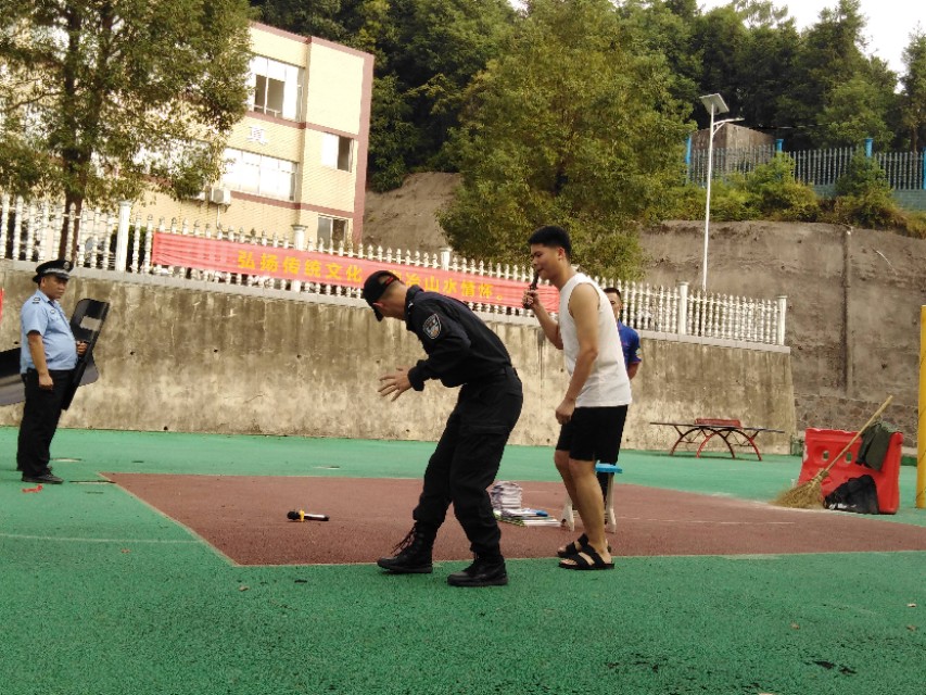 学校砍杀事件如何处理的,校园砍人最新事件