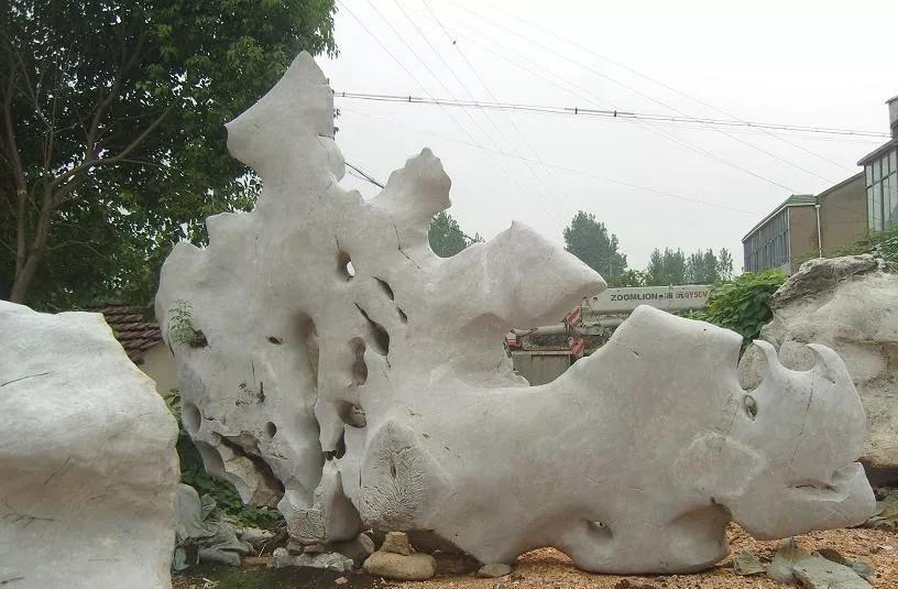 怪异的奇石,怪异奇石风景图片