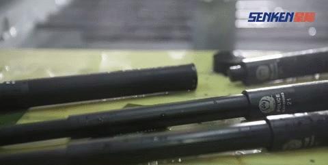 新式警用甩棍比老式结实吗,2019单警装备电棍