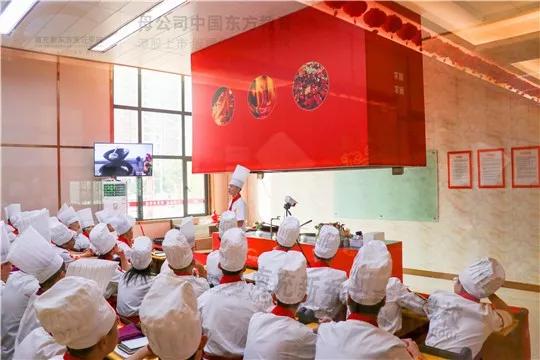 学粤菜厨师哪里学校最好,学厨师的话题