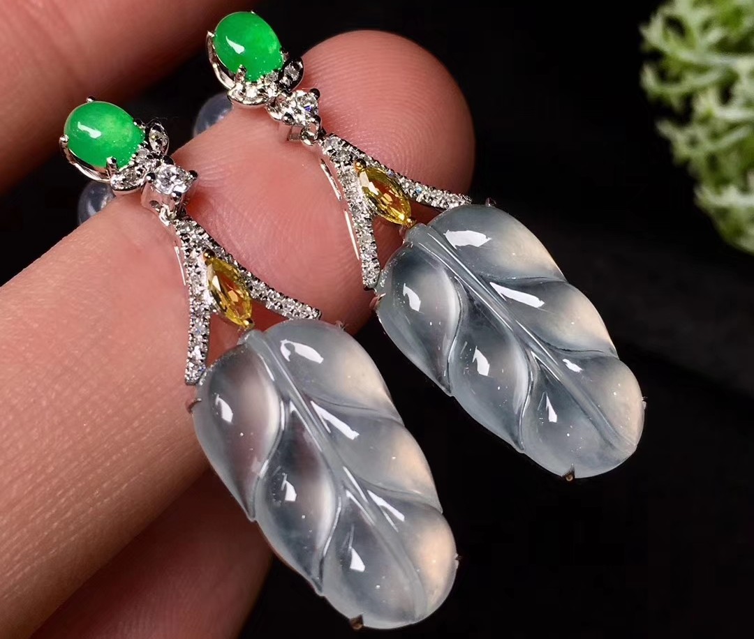 翡翠吊坠损坏如何修复,翡翠损坏怎么修复