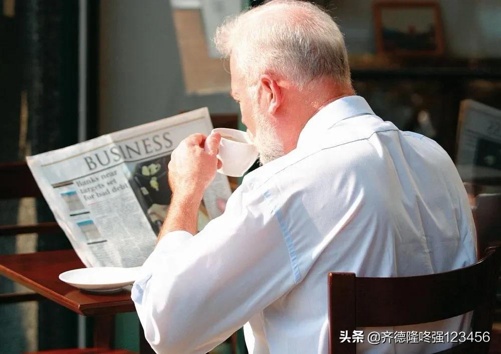 一半几率患肺癌算早期么,肺癌晚期发热是临终症状吗