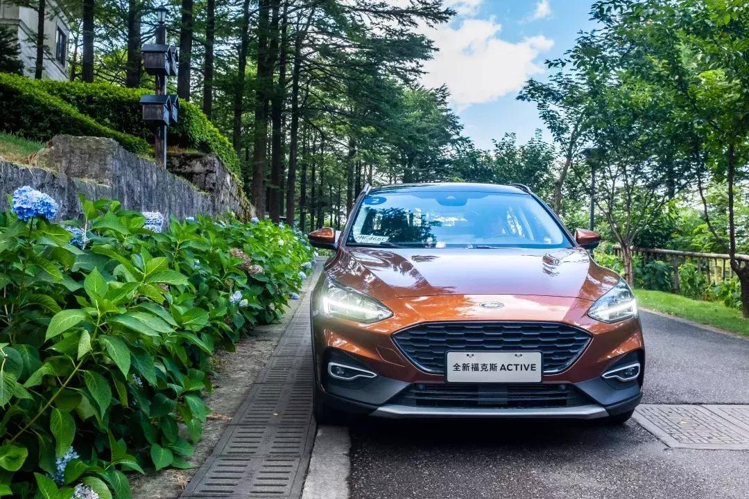 试驾福克斯rs越野,试驾测评福特福克斯最新款