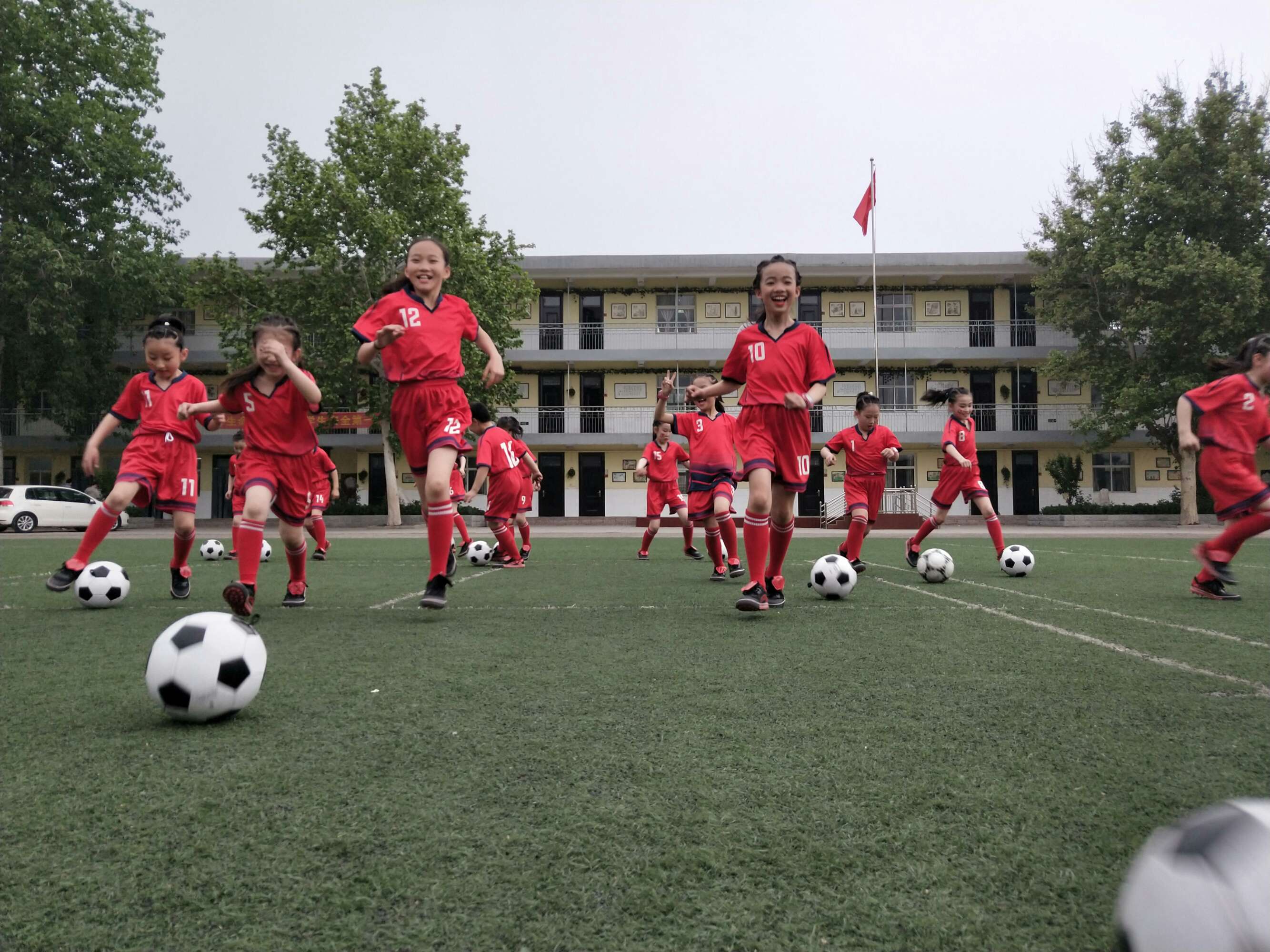 灏忓缁忓吀璇佃娲诲姩鍦嗘弧钀藉箷,灏忓瀹岀編鏀跺畼鍥炲繂鎴愰暱鍘嗙▼