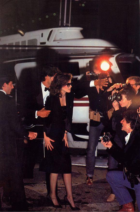 蕾丝、吸毒、得艾滋的她，才是美国第一个超级名模