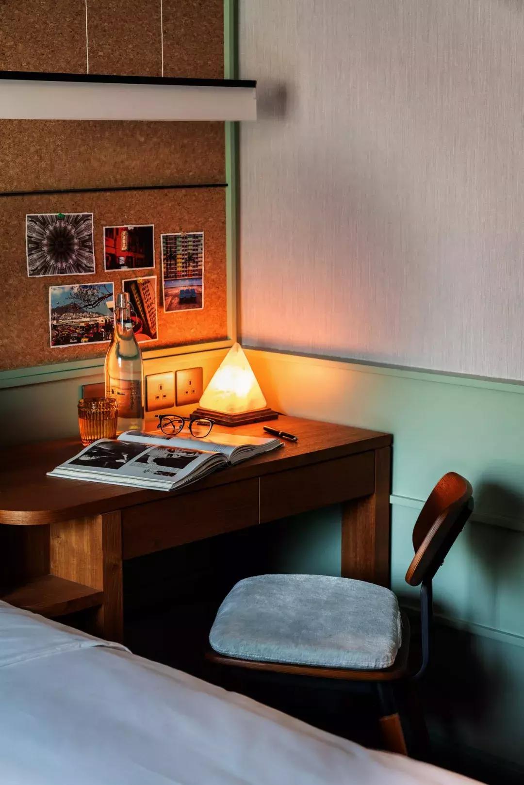 香港逸东酒店在哪个地铁口,香港逸东酒店夜景