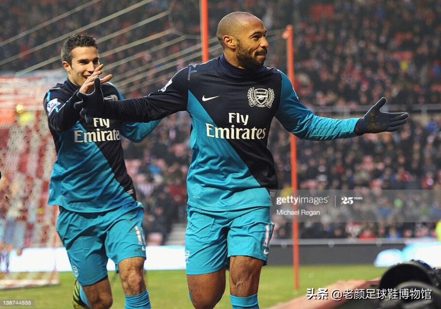 枪王加盟巴萨如愿获得欧冠，生涯唯一污点用手将法国队拍进世界杯