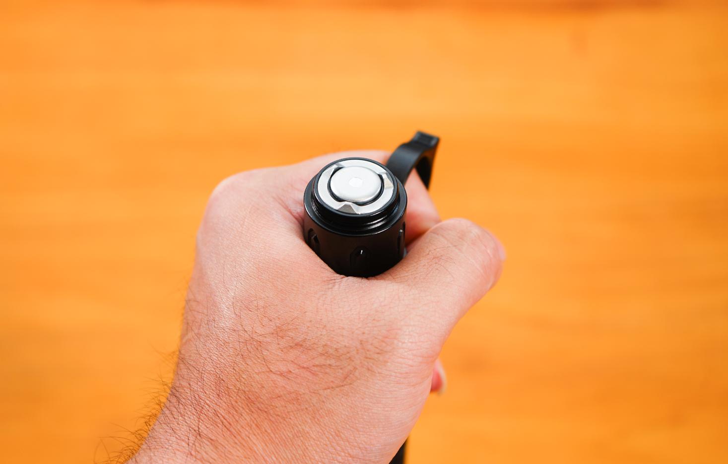 最纯粹的战术手电筒体验如何？傲雷WARRIOR武士X3首发上手