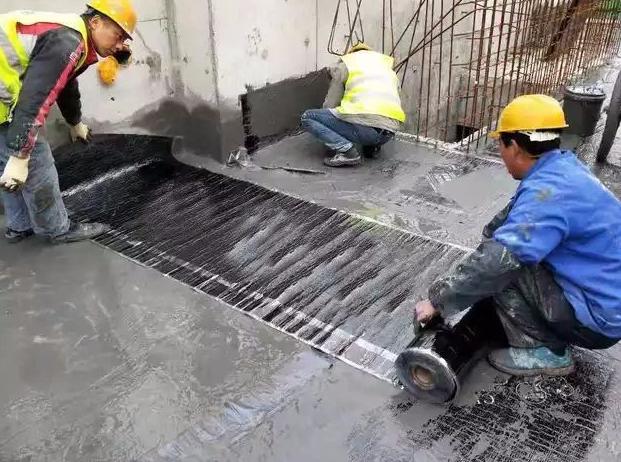 防水卷材做屋面防水需哪些工具,屋面防水施工应先做哪里的防水