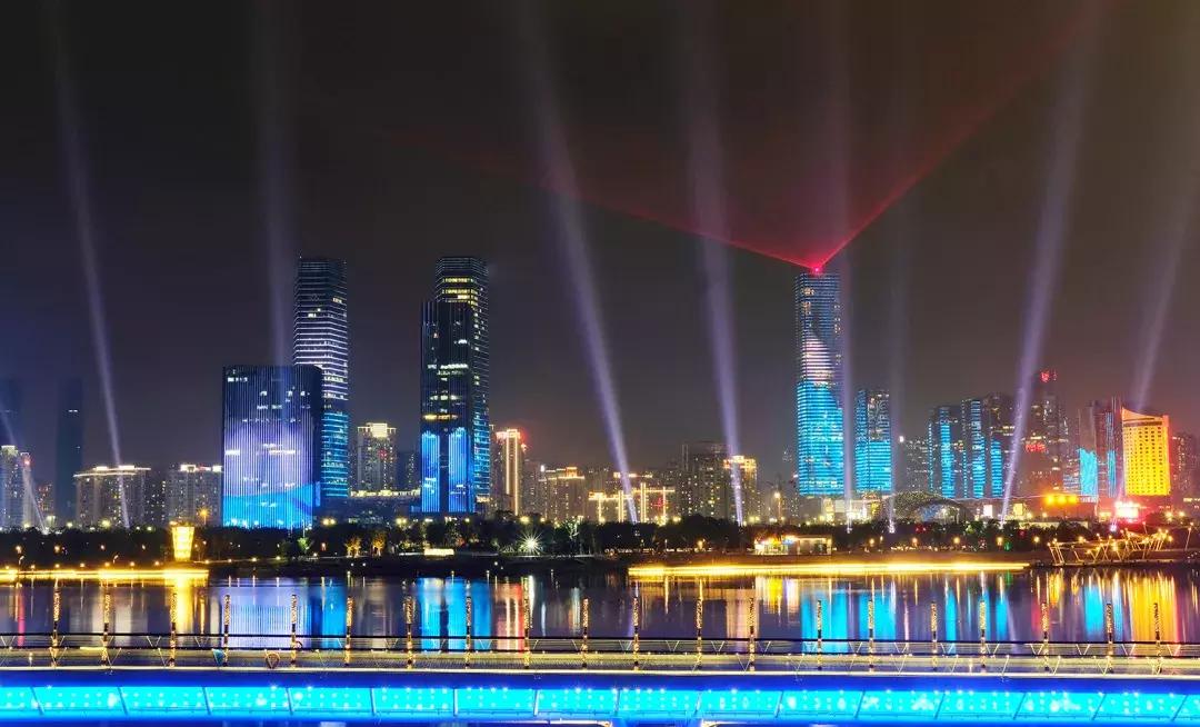 这里是前海完整视频,这里是北京粤语