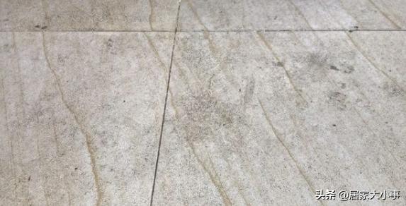 厨房地砖很粘怎么清理,厨房地砖油腻清理方法