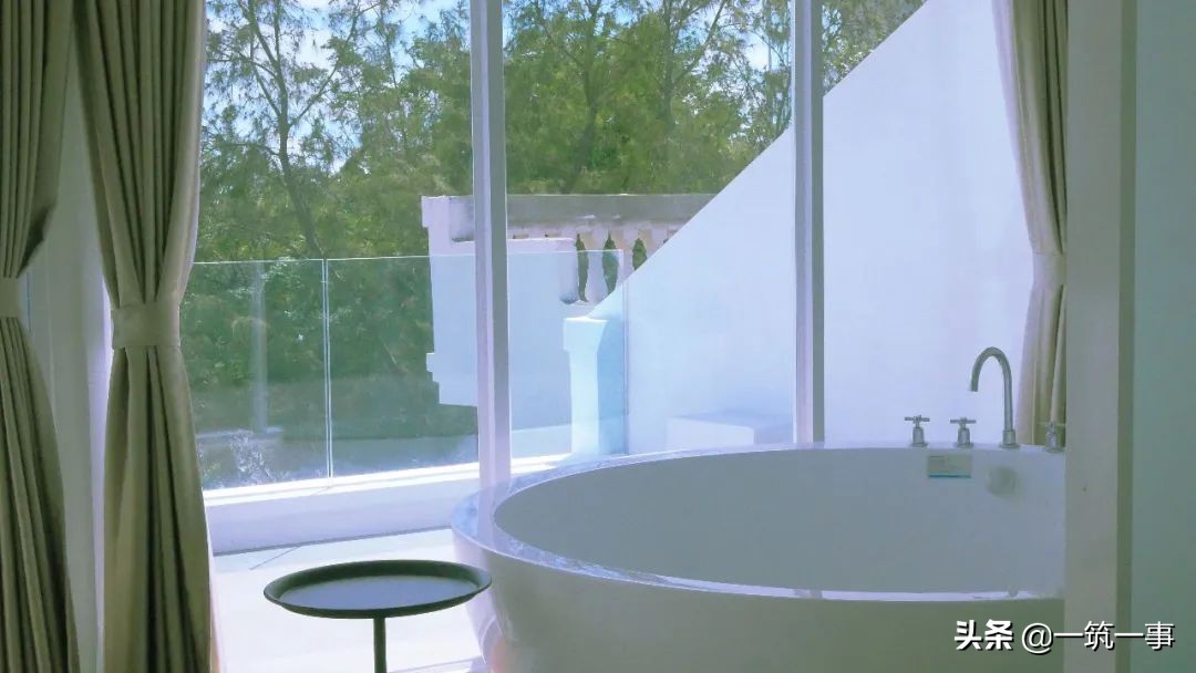 三亚郊外的海边社区,这里藏着“流量密码”还是另一种生活?