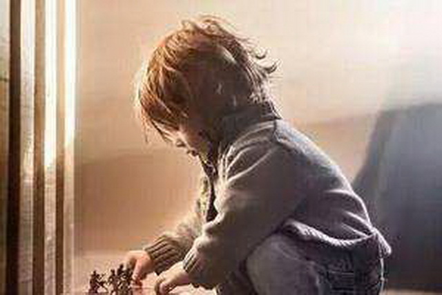 三岁宝宝有时会莫名其妙的哭泣,三岁宝宝性格急躁爱哭怎么办