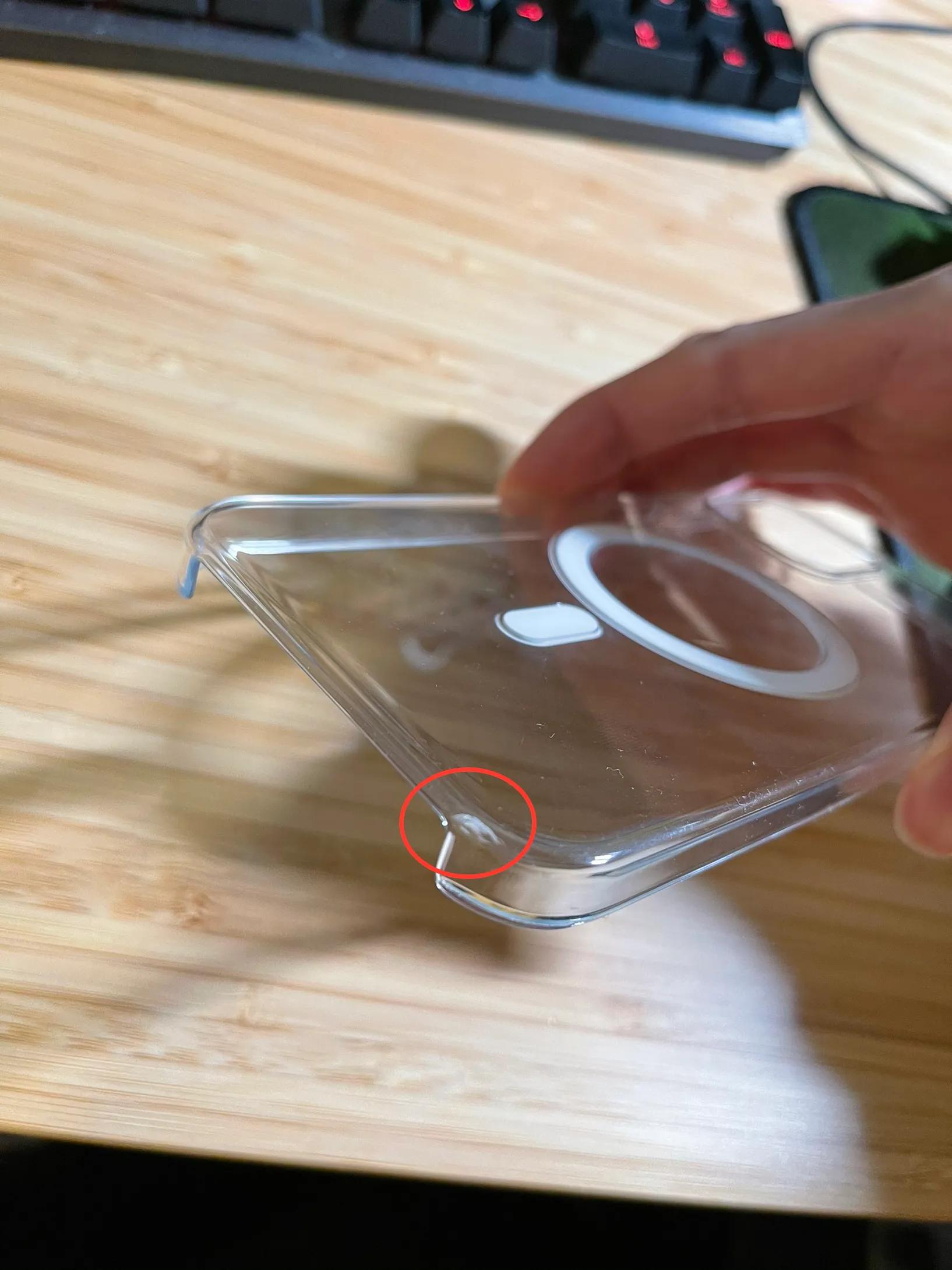 苹果13官方透明手机壳优缺点,苹果原装透明手机壳会变黄吗