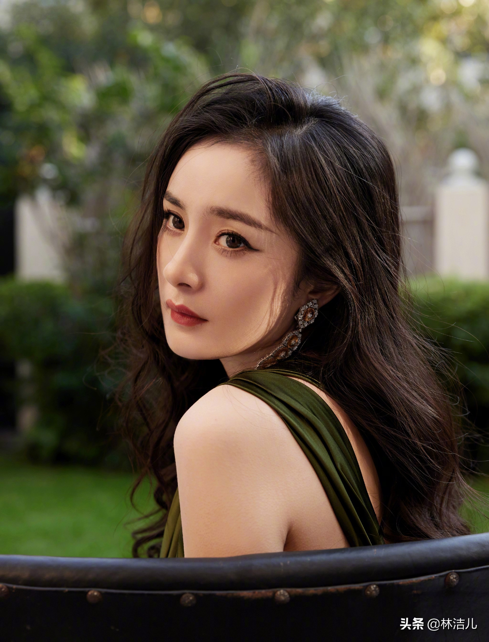 杨幂的枫叶红的口红是什么牌子,杨幂推荐的口红色号