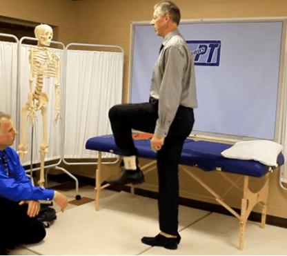 有什么动作可以矫正骨盆后倾,骨盆后倾体态纠正训练瑜伽小队长