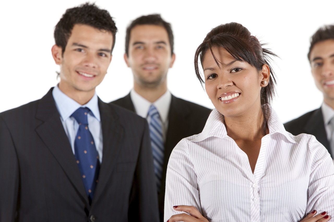 产假后调岗不接受离职要怎么赔偿,产假到期了不去上班有工资吗