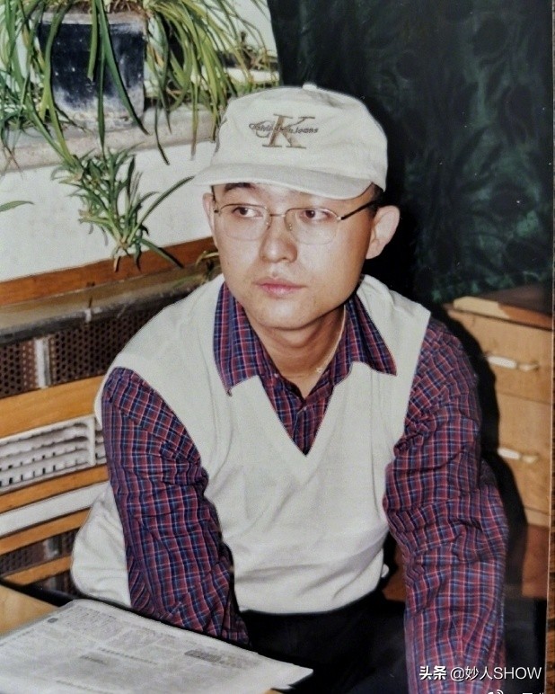 49岁孟非身体告急进医院，主持十年三拒春晚，为啥突然不红了？