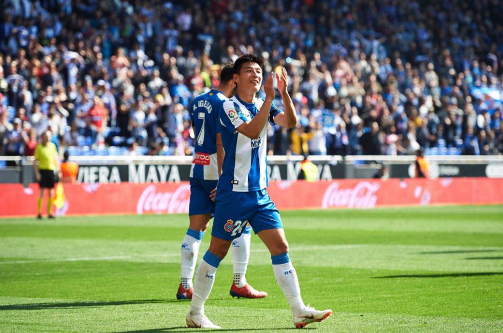 西甲官方称赞武磊单刀破门,武磊错失单刀后遭西媒集体批