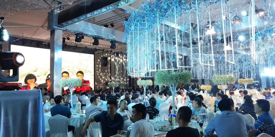 五星级酒店的音响,泰兴金陵国际大酒店标准房间