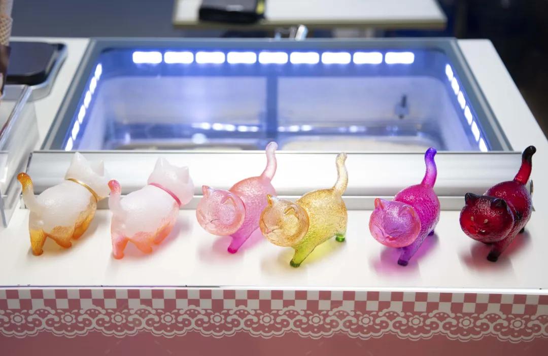 打卡圣地|华贸中心XHoolicar“喵喵满袋大聚会”