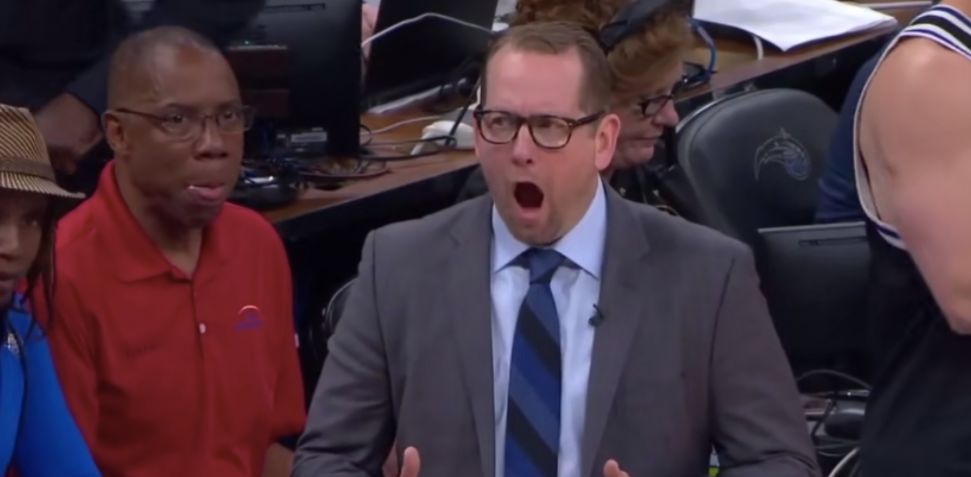 袭裆！绊人！猛龙4000万组合17中2得8分！他变乔丹也赢不了