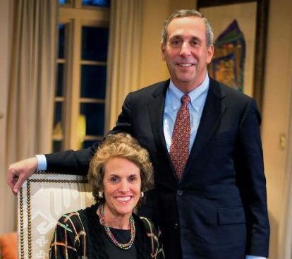 【全球公众人物感染新冠汇总】哈佛大学校长夫妻确诊新冠肺炎