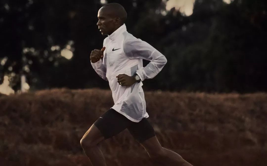 为何现在耐克不再受追捧了,耐克为啥这么受欢迎