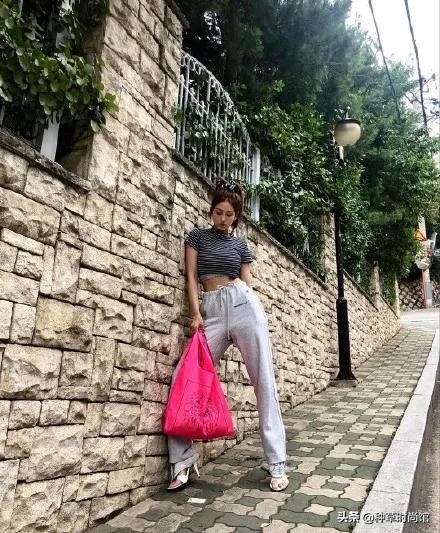 适合学生的穿搭高级感图集,小花穿搭图片大全