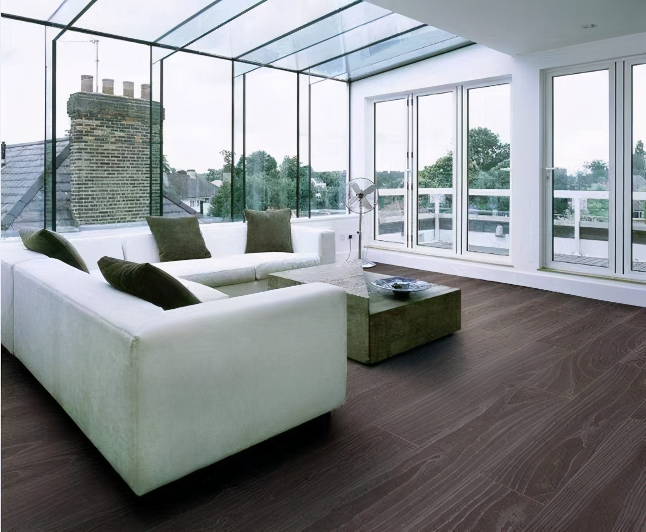 地板怎样挑选好品牌,强化复合地板选购有哪些方法