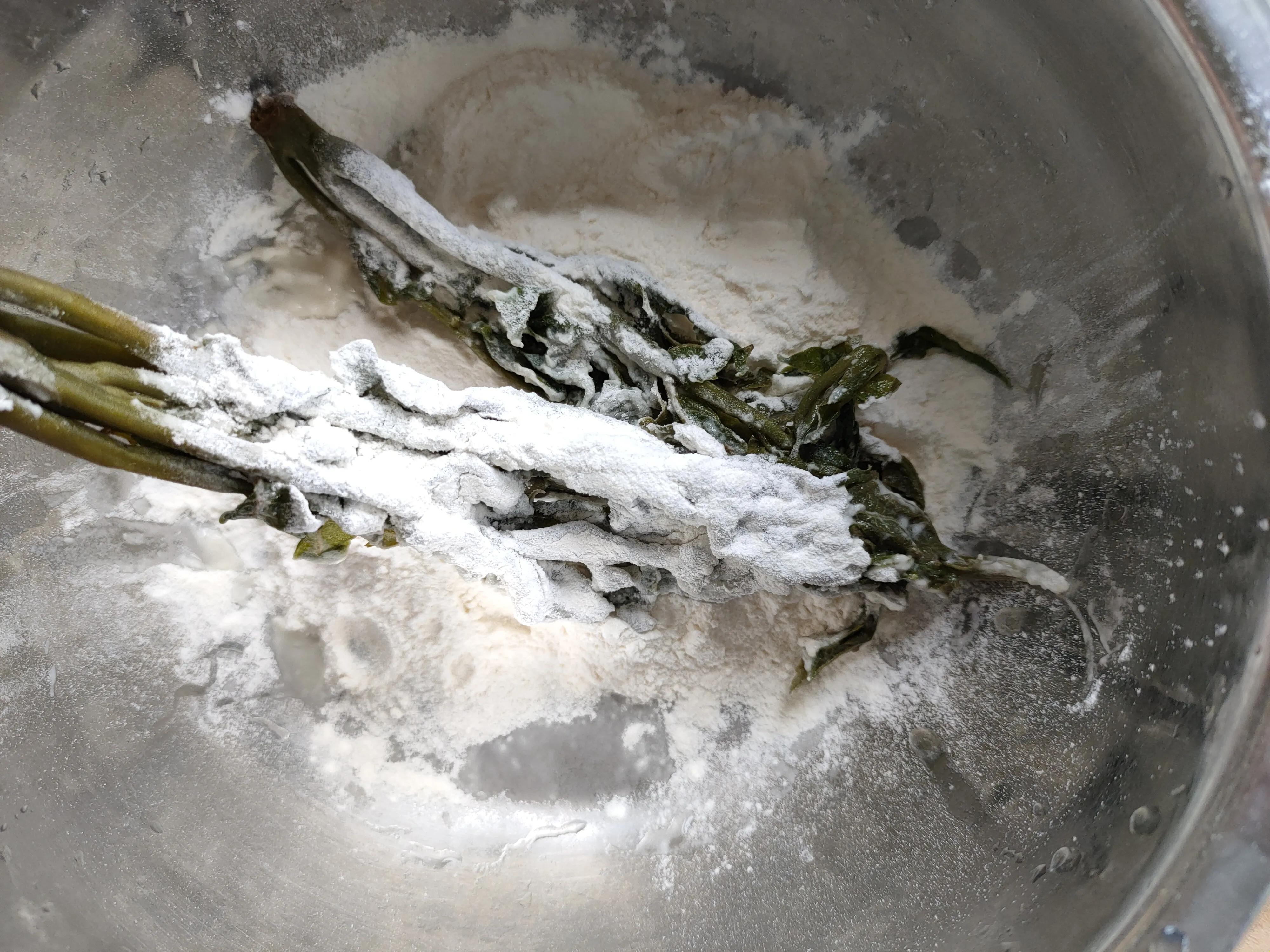 清明节香椿芽,炸风干香椿芽的做法