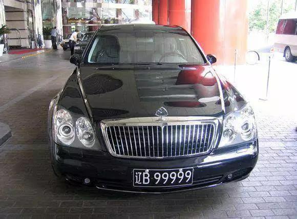 中国首辆法拉利00001签名怎么来的,中国第一辆法拉利价值