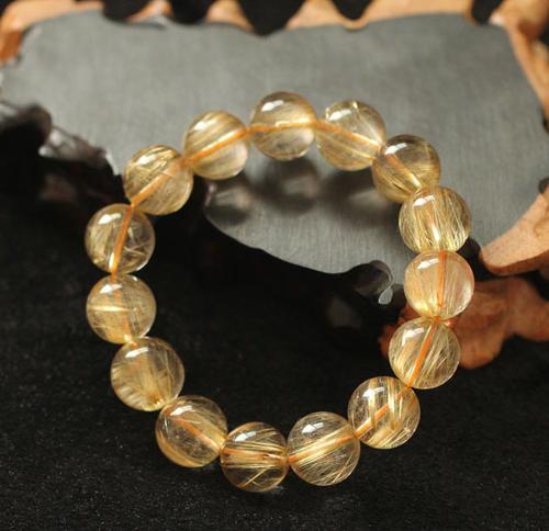 别看水晶价格便宜，造假还真不少，这8种水晶尽量别买，会上当