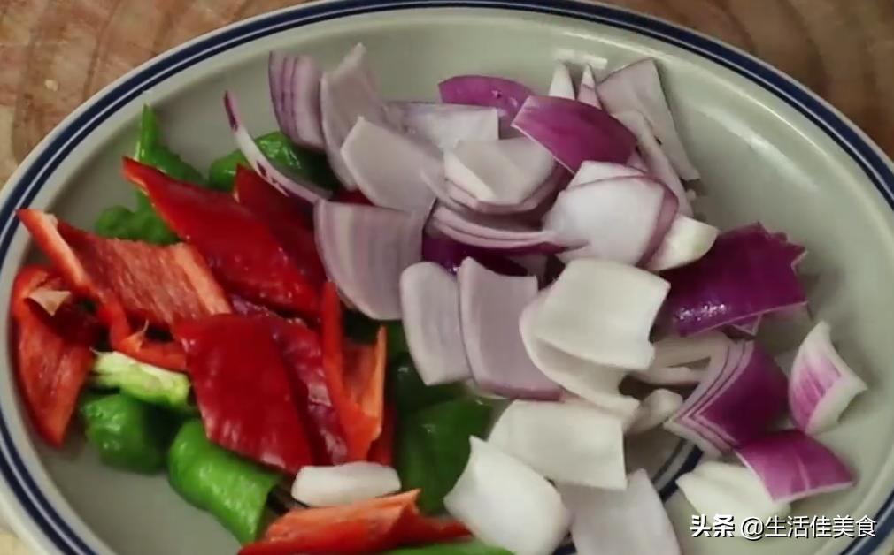 猪肝要怎样炒才会又脆又嫩,怎样才能使猪肝嫩滑