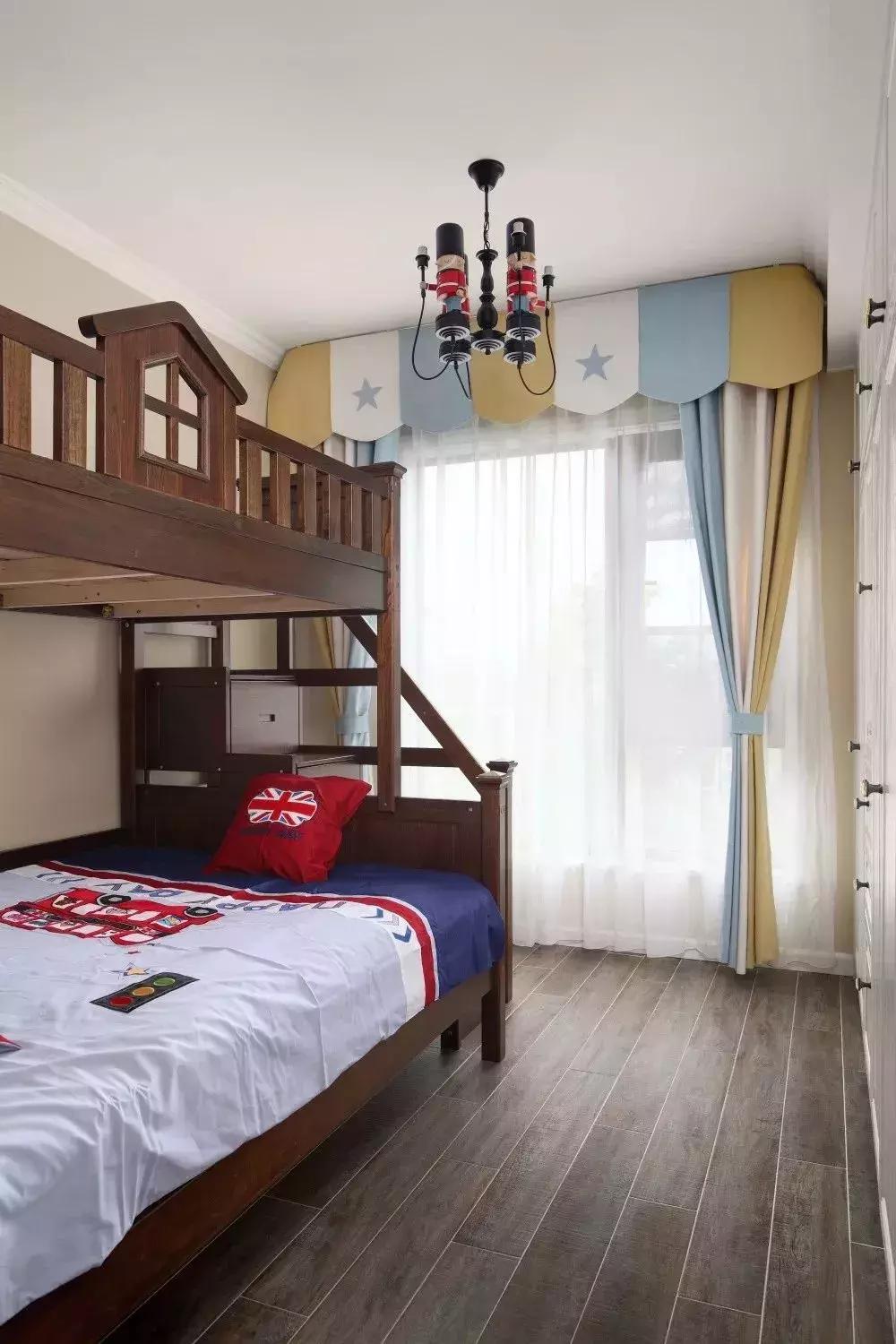 充满童趣的上下床儿童房,实用的儿童上下床怎么选