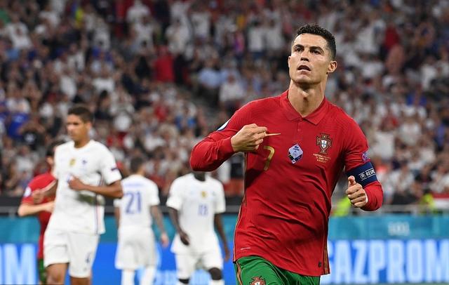 为什么说17年是c罗最后的巅峰,c罗一脚踢出了多少人的梦想