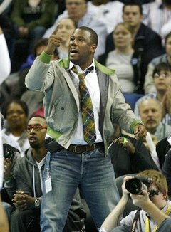 詹姆斯哈登是哈登吗,詹姆斯哈登是控卫还是分卫