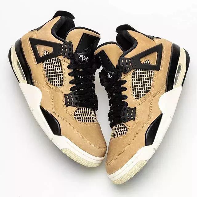 保时捷taycan迎新款,保时捷taycan跟帕拉梅拉外观